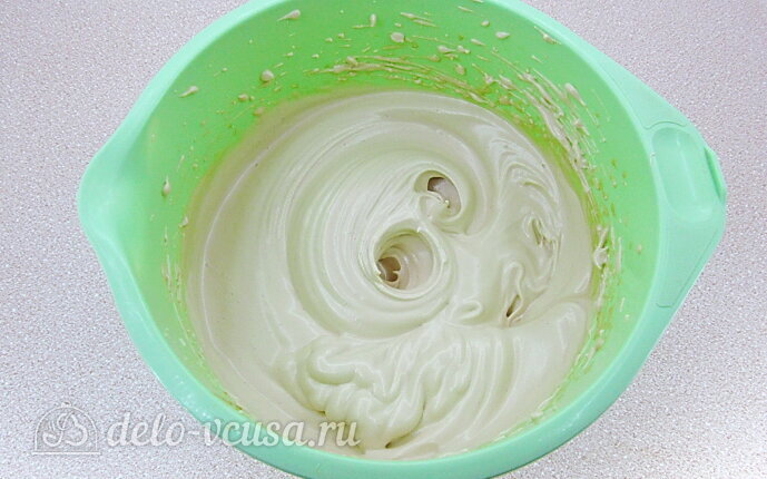 Добавляем в белки кофейный сироп