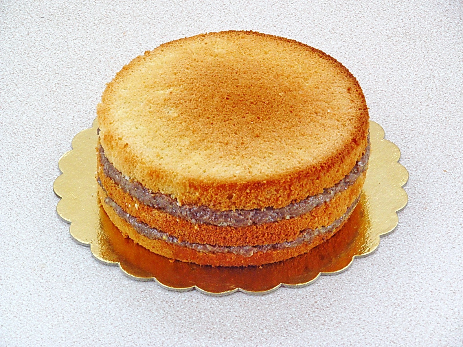 Бисквитный торт со сгущёнкой цена за кг