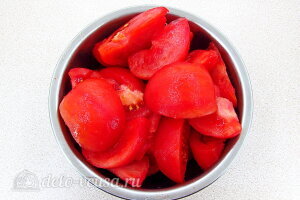 Аджика с хреном в мультиварке: Чистим помидоры от шкурки