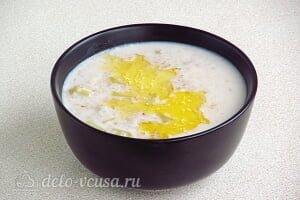 Молочный суп с ячневой крупой и картофелем готов