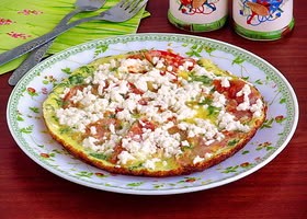 Рецепт омлет с брынзой и помидорами