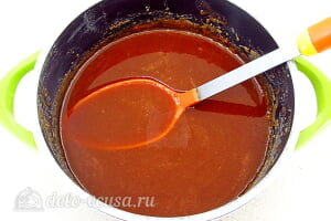 Татлы – домашняя помадка по-татарски: Варить массу до светло-коричневого цвета