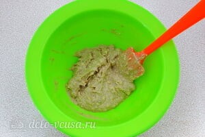 Закуска «Рафаэлло» с печенью трески: Перемешиваем массу до однородного состояния