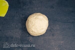 Замешиваем тесто для хлебных палочек