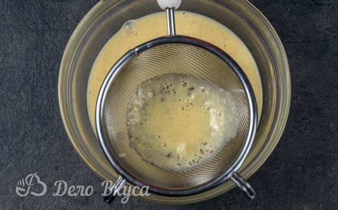 Соус Англез процеженный через мелкое сито Соус Англез процеженный через мелкое сито